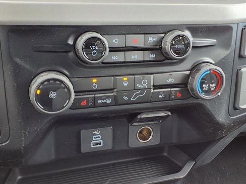 New 2026 Ford F250 XLT w/ XLT Premium Package image 8