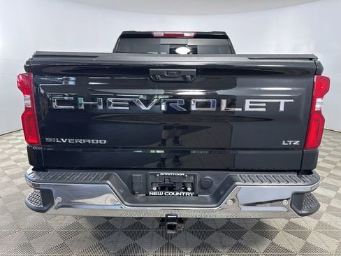 Used 2023 Chevrolet Silverado 1500 LTZ w/ LTZ Premium Package AWD/4WD image 4