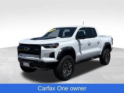 Certified 2025 Chevrolet Colorado ZR2 w/ Technology Package AWD/4WD image 1