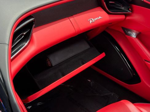 Used 2023 Ferrari Roma RWD image 27