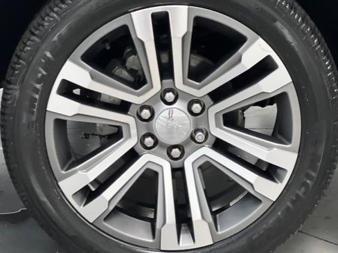 Used 2019 GMC Yukon Denali w/ Denali Ultimate Package AWD/4WD image 76