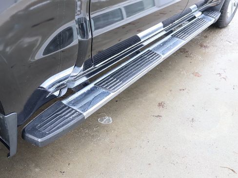 Used 2019 Chevrolet Silverado 1500 High Country w/ Z71 Off-Road Package image 38