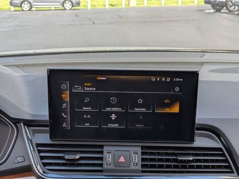 Used 2022 Audi Q5 2.0T Premium Plus AWD/4WD image 27