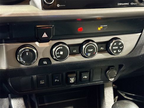 Used 2020 Toyota Tacoma SR5 image 19