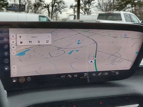 Used 2025 Buick Enclave Preferred w/ Power Package image 14