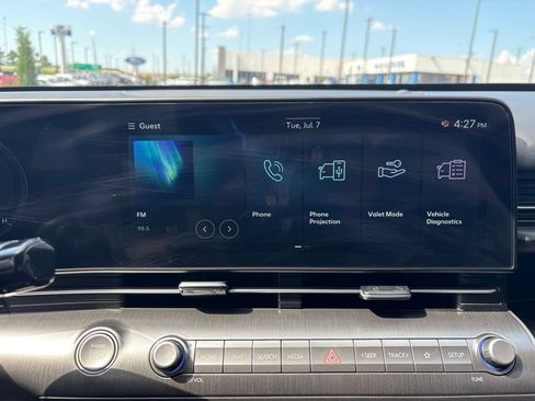 Used 2026 Hyundai Kona SEL Premium FWD image 9