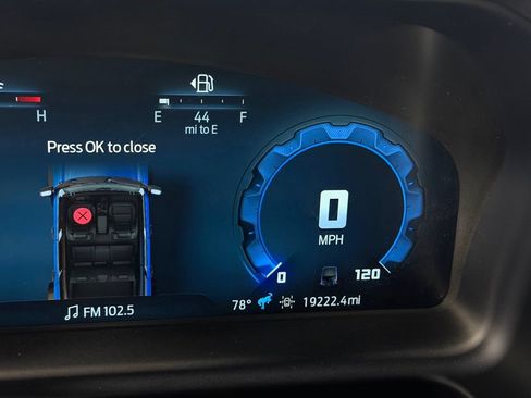 Used 2025 Ford Bronco Outer Banks AWD/4WD image 19