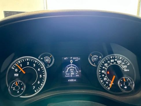 Used 2021 RAM 1500 Big Horn AWD/4WD image 12