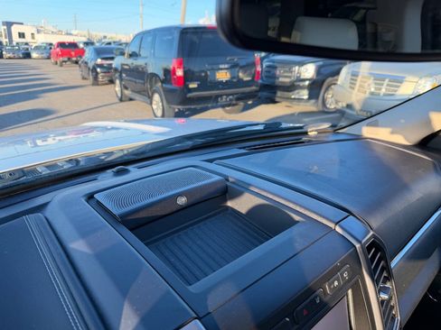 Used 2018 Ford Expedition Platinum RWD image 56