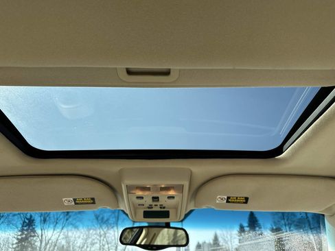 Used 2004 Lincoln Town Car Ultimate image 26