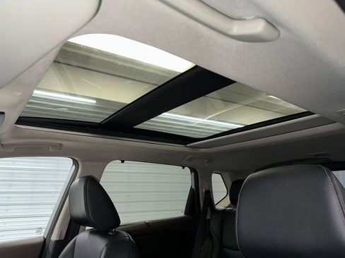 Used 2021 Nissan Rogue SL image 7