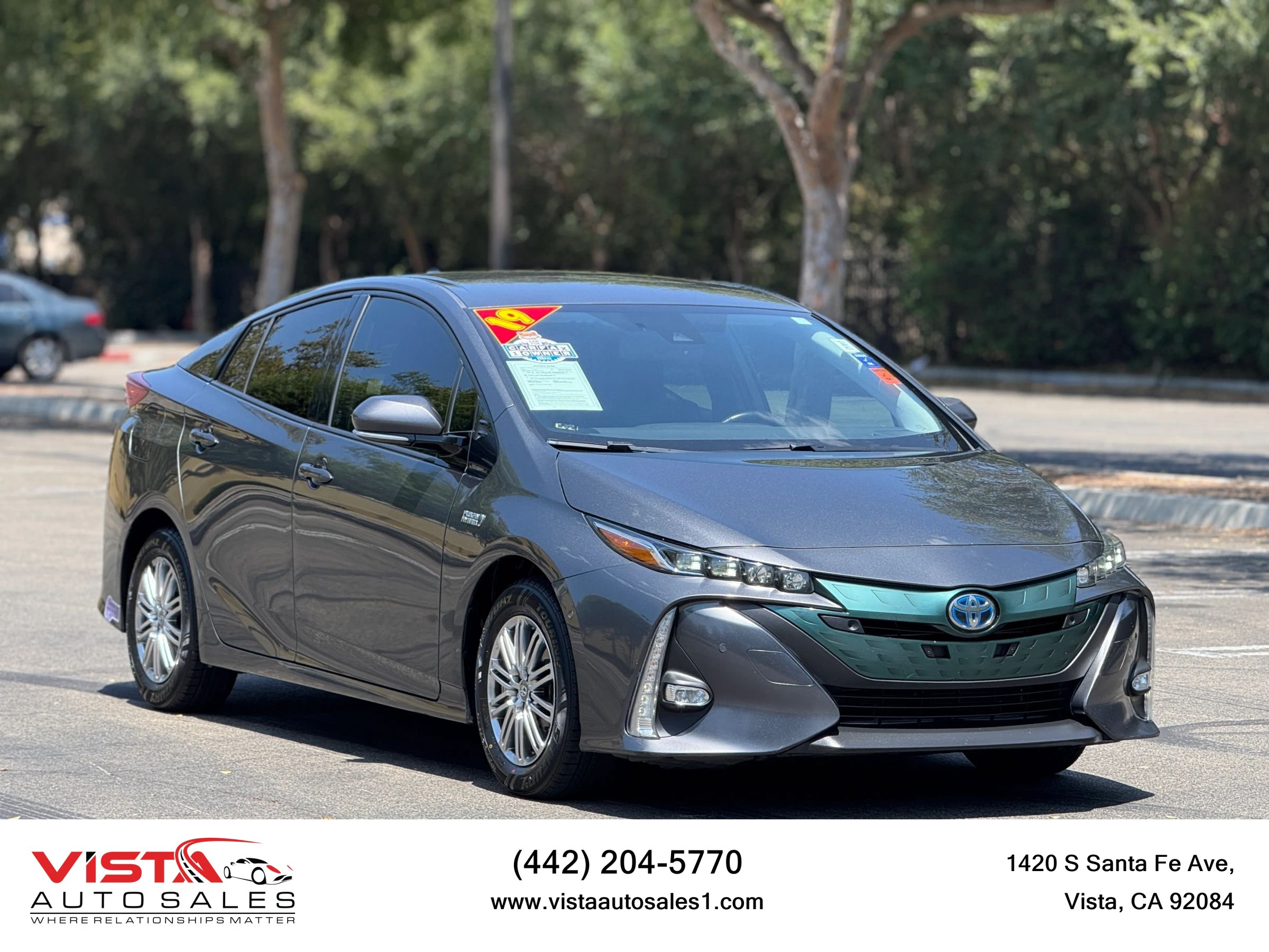 Used 2019 Toyota Prius Prime Advanced w/ Carpet Mat Package FWD image 1