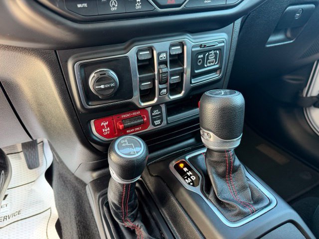 Used 2020 Jeep Gladiator Rubicon w/ Trailer Tow Package AWD/4WD image 19