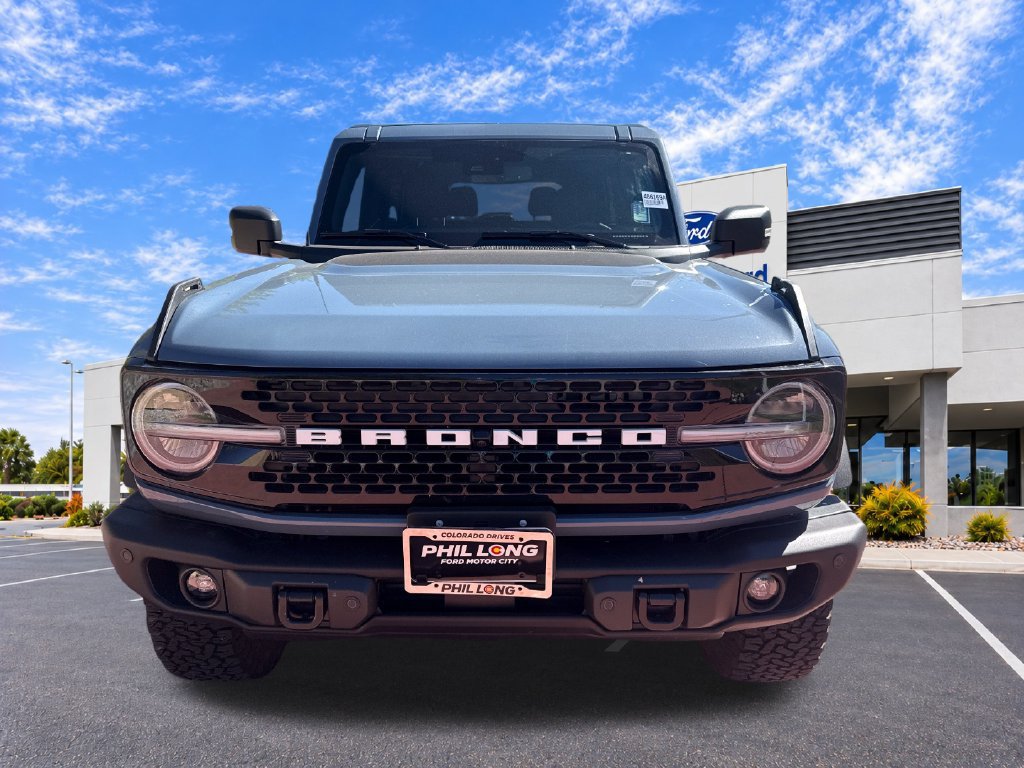 Used 2025 Ford Bronco Badlands AWD/4WD image 3