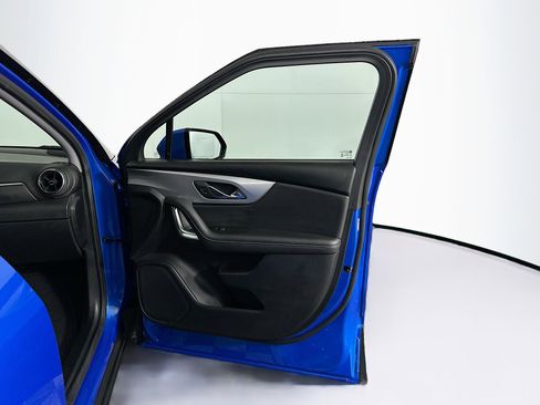 Used 2025 Chevrolet Blazer LT image 29