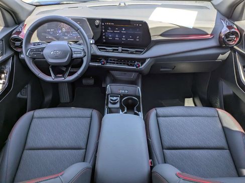 Used 2026 Chevrolet Equinox RS w/ Convenience Package III FWD image 16