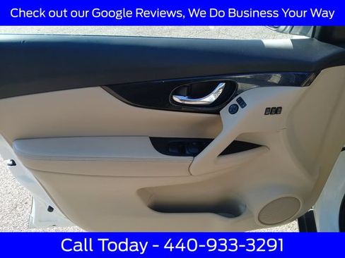 Used 2019 Nissan Rogue SL AWD/4WD image 18