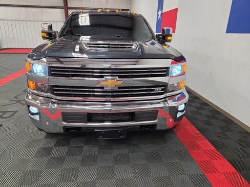 Used 2019 Chevrolet Silverado 3500 LTZ w/ Duramax Plus Package image 23