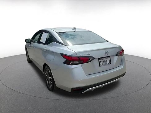 Used 2025 Nissan Versa SV FWD image 11