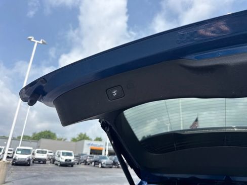 Used 2024 Ford Edge SEL w/ Sport Appearance Package AWD/4WD image 11