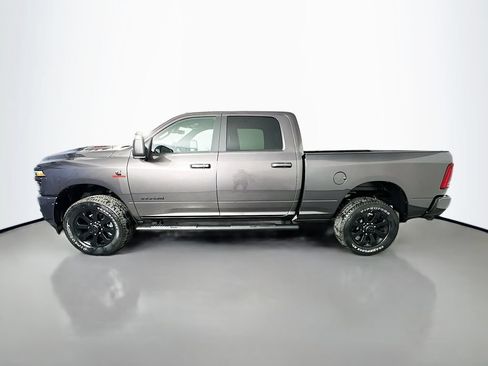 New 2026 RAM 2500 Laramie AWD/4WD image 4