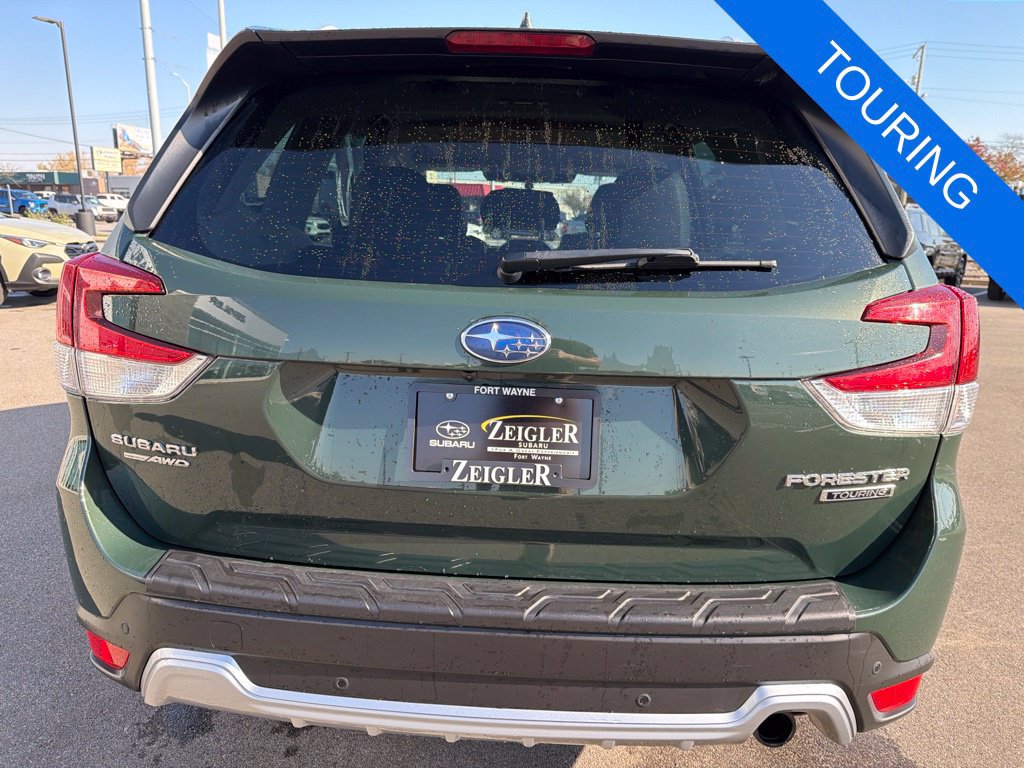 Used 2023 Subaru Forester Touring AWD/4WD image 5