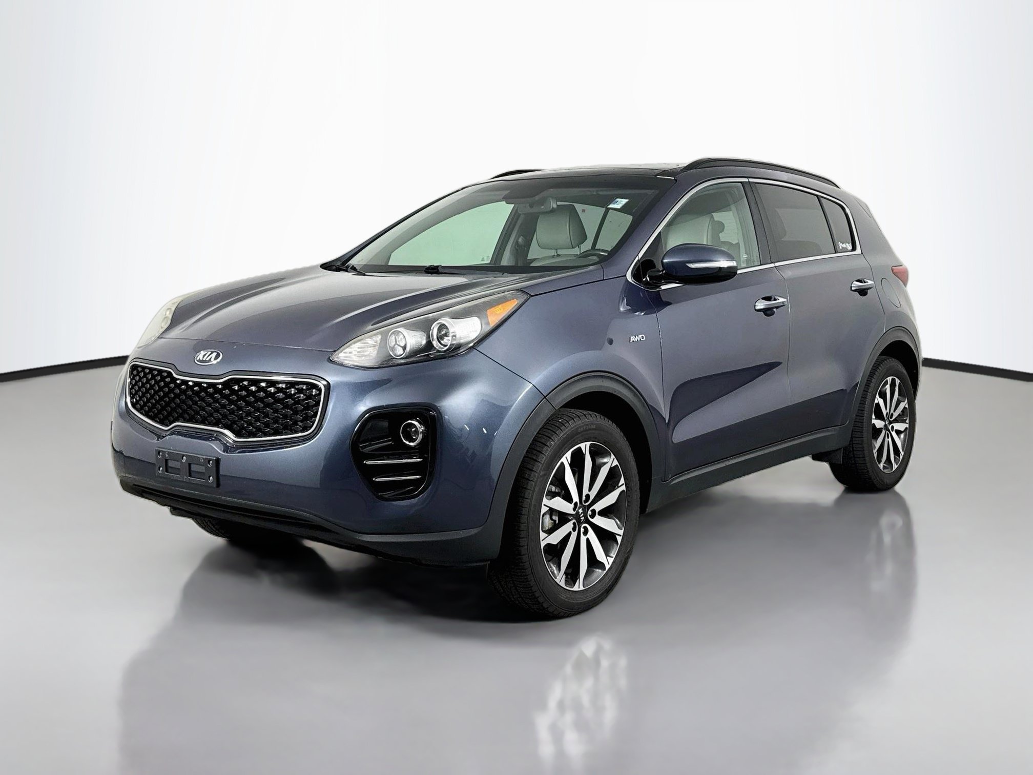 Used 2019 Kia Sportage EX w/ EX Premium Package AWD/4WD image 3