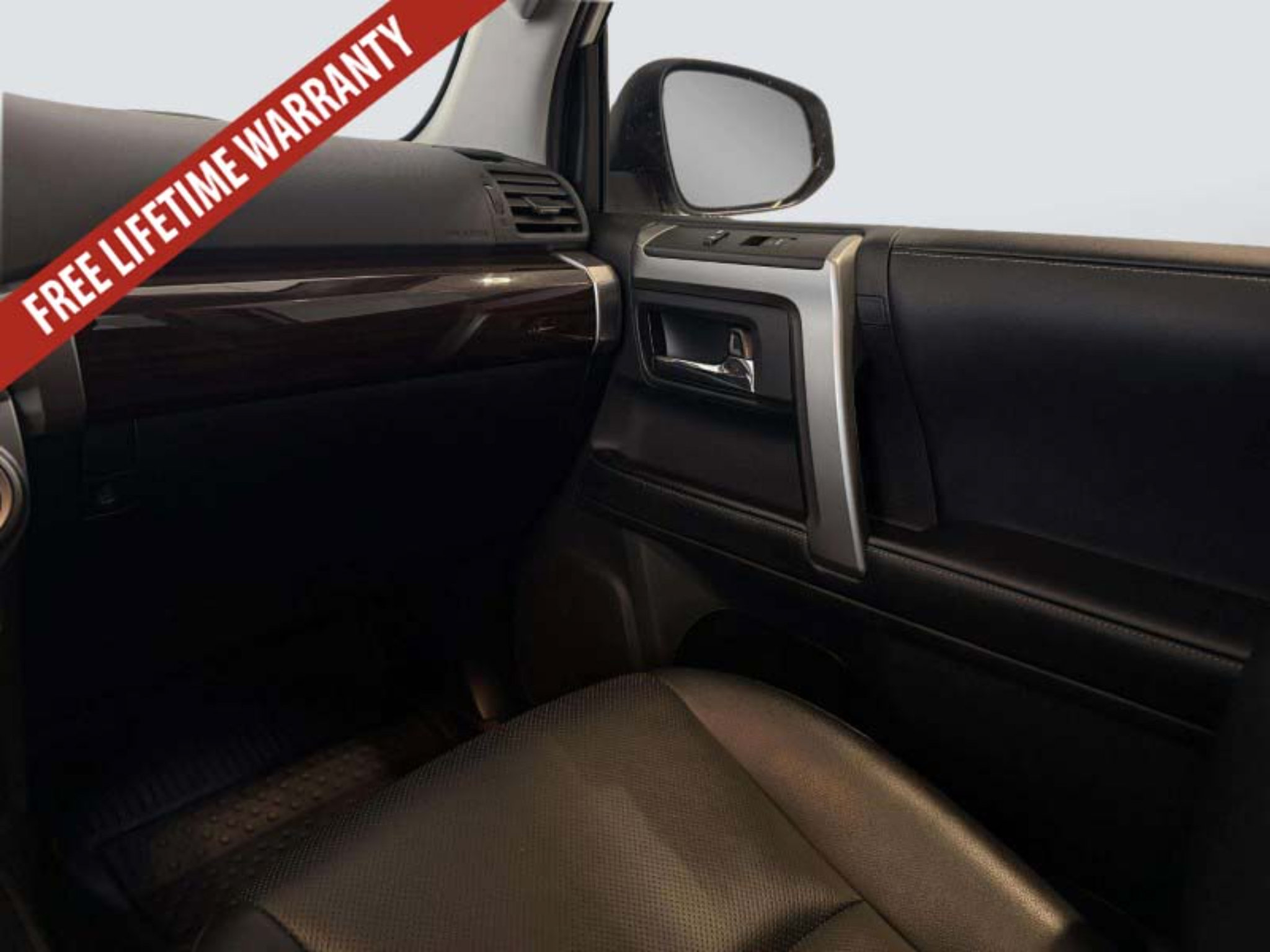 Used 2022 Toyota 4Runner Limited AWD/4WD image 26