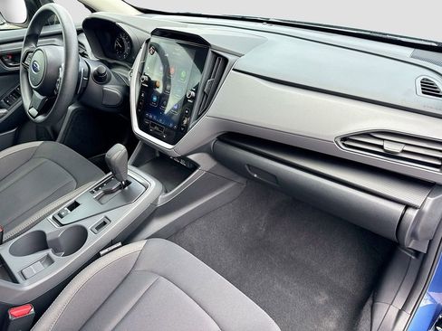 Used 2025 Subaru Crosstrek 2.0i Premium image 37