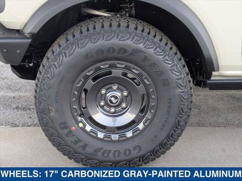 New 2025 Ford Bronco Badlands image 8