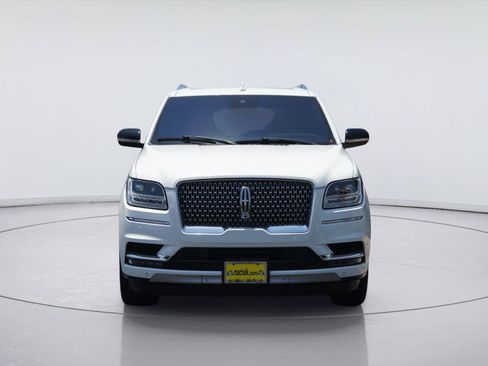 Used 2020 Lincoln Navigator Reserve w/ Luxury Package AWD/4WD image 3