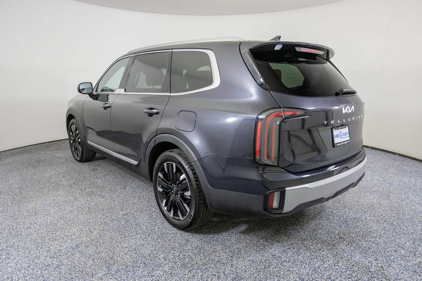 Used 2025 Kia Telluride SX Prestige AWD/4WD image 6