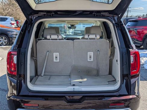 Used 2021 GMC Acadia Denali w/ Denali Ultimate Package image 14