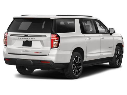 Used 2021 Chevrolet Suburban RST w/ Luxury Package RWD image 2