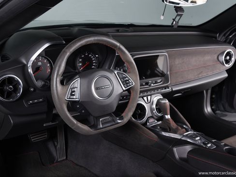 Used 2017 Chevrolet Camaro ZL1 RWD image 28
