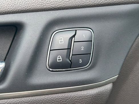 Used 2017 Lincoln MKC Reserve AWD/4WD image 24