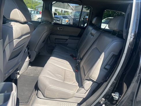 Used 2011 Honda Pilot Touring image 11