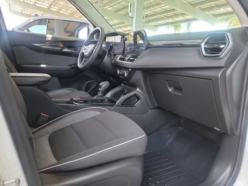 Certified 2024 Chevrolet TrailBlazer LT AWD/4WD image 23