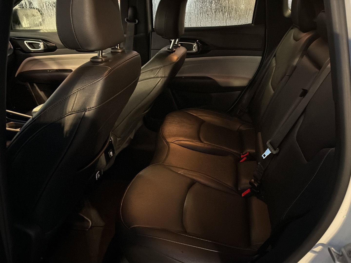 Used 2025 Jeep Compass Limited AWD/4WD image 11
