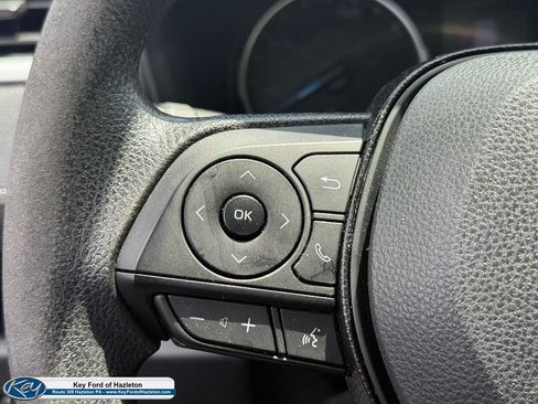 Used 2020 Toyota RAV4 XLE AWD/4WD image 21