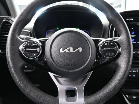 Used 2024 Kia Soul S FWD image 26