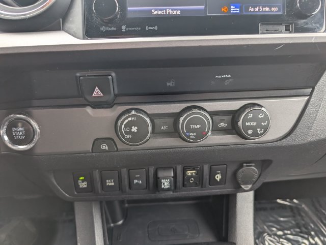 Used 2019 Toyota Tacoma TRD Sport w/ Technology Package RWD image 21