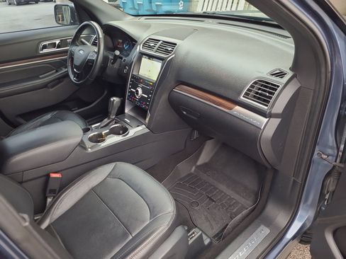Used 2018 Ford Explorer Limited w/ Equipment Group 301A image 33