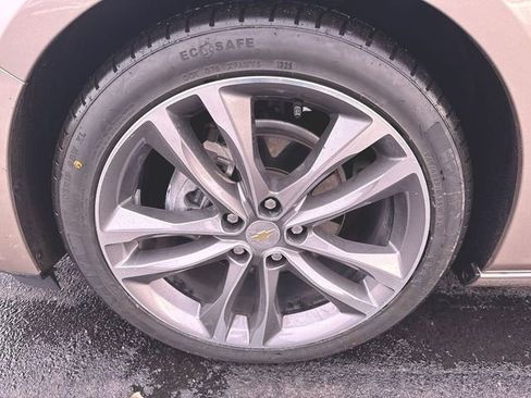 Used 2024 Chevrolet Malibu LT image 33