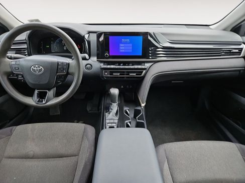 Used 2025 Toyota Camry LE FWD image 10