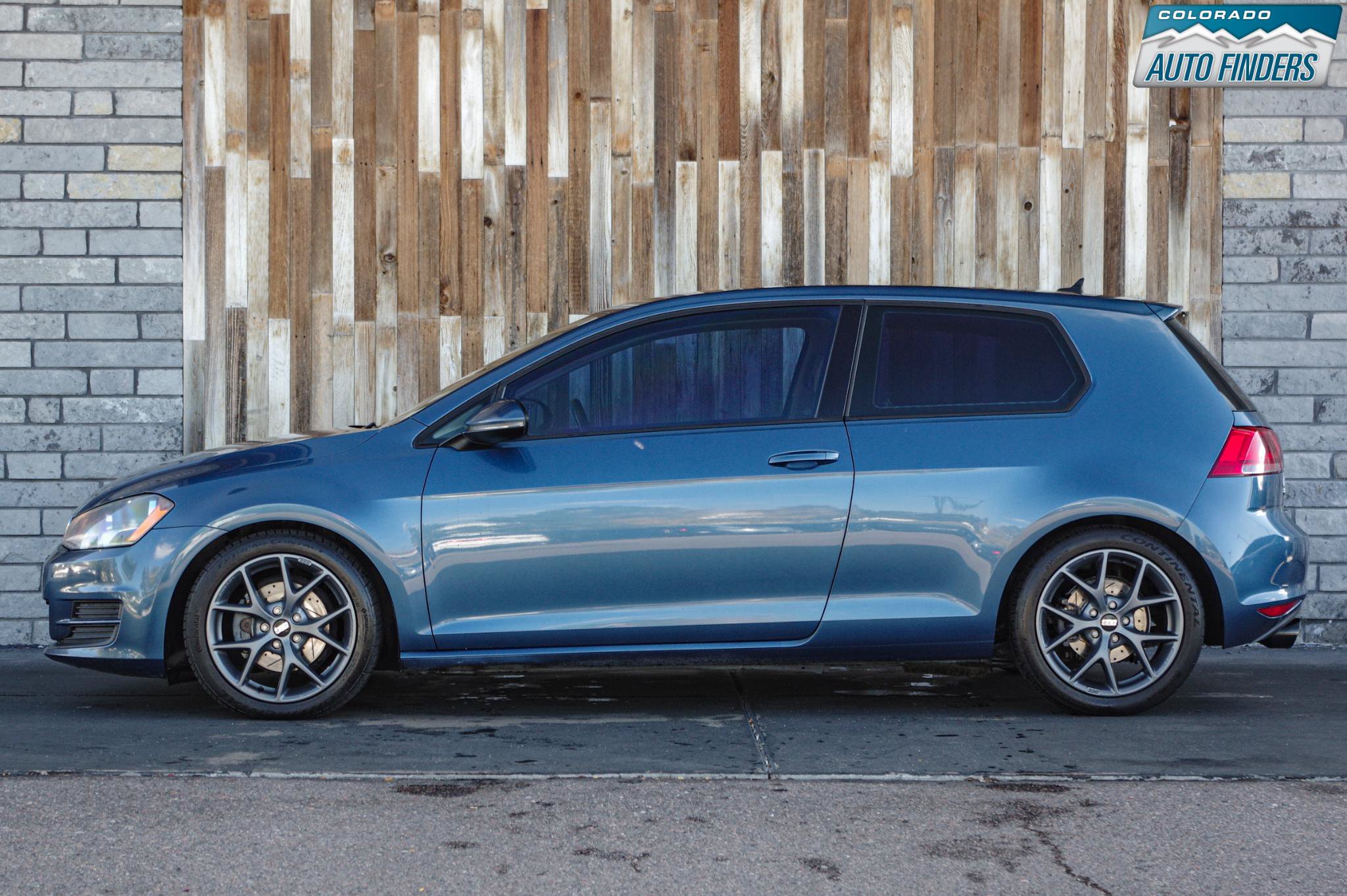 Used 2015 Volkswagen Golf S FWD image 3