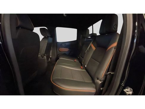 New 2026 GMC Canyon AT4 w/ AT4 Premium Package image 15