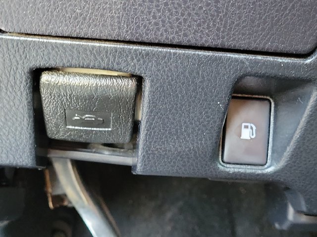Used 2017 Toyota Highlander Limited Platinum FWD image 13