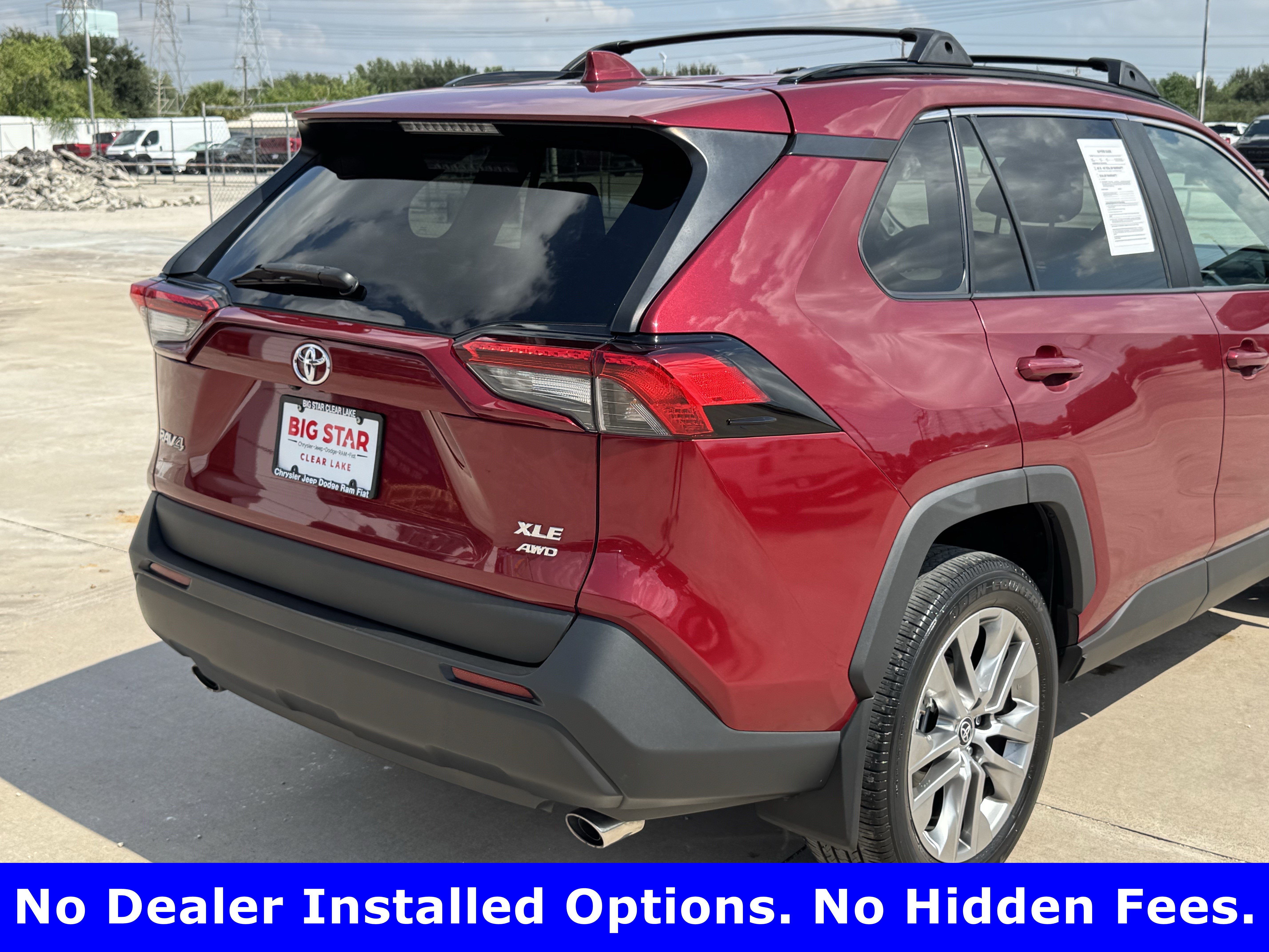Used 2022 Toyota RAV4 XLE Premium AWD/4WD image 7