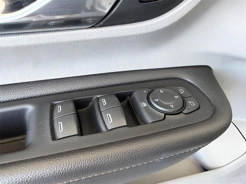 Used 2019 GMC Terrain SLE image 13